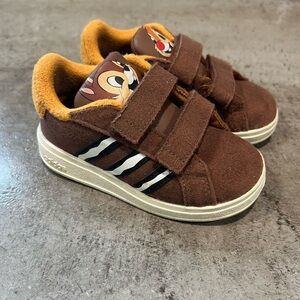 ADIDAS GRAND COURT X DISNEY CHIPMUNKS SHOES Toddler Sneakers Size 8K GUC